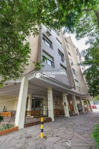 Apto de 2 Quartos 1 vaga, no bairro anta Cecilia.