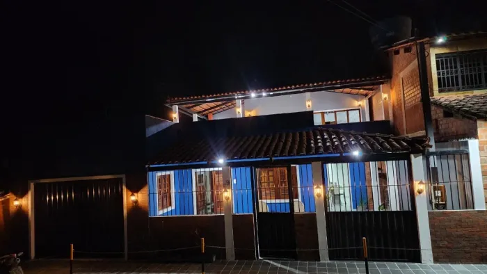Alugo Casa em Serra Negra - São João