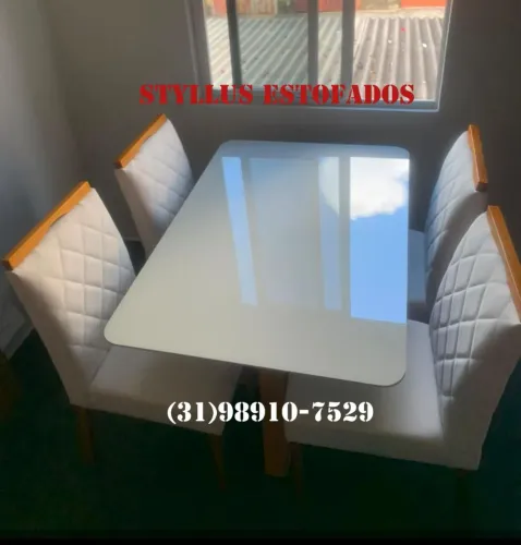 Mesa de jantar 4 cadeiras