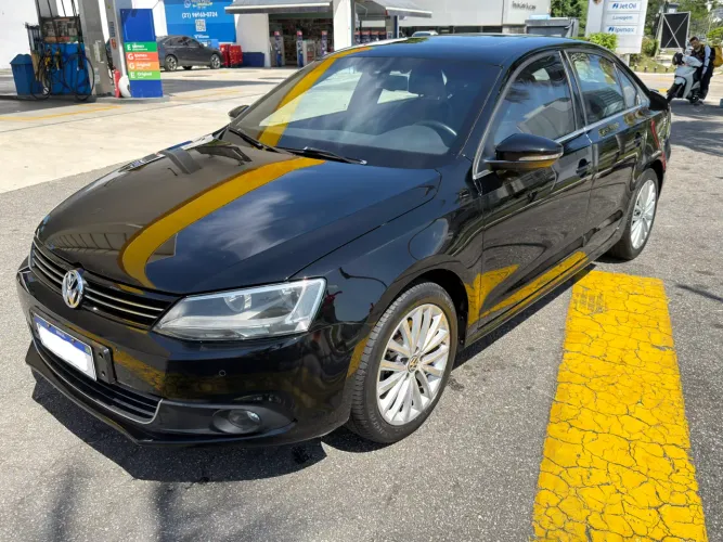 Volkswagen Jetta Highline 2.0 TSI 16V 4P Tiptronic 2013