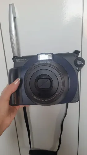 Câmera Fujifilm Instax 100