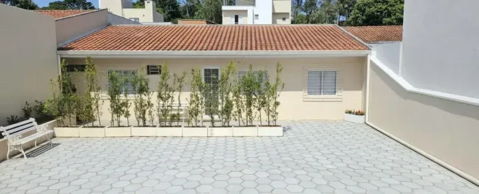 Apartamento para aluguel tem 117 metros quadrados com 3 quartos em Ahú - Curitiba - Paraná