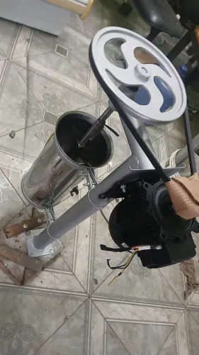 Maquina depenar juçara