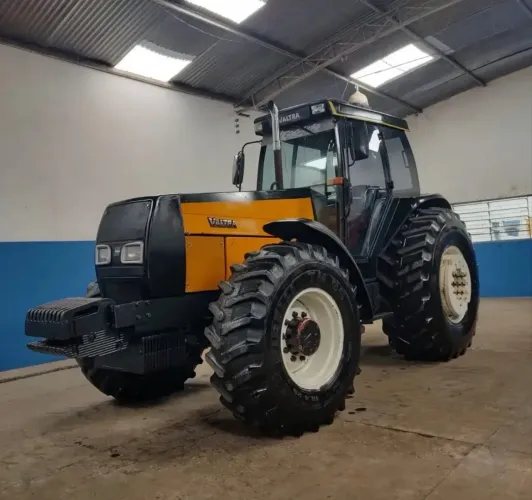 Trator Valtra 1780 03/03 - Entrada 10%