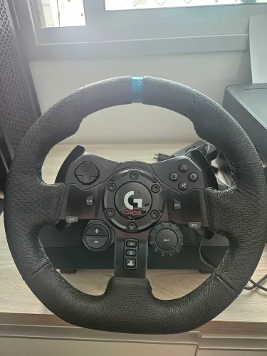 Logitech G923 PS5, PS4 e PC