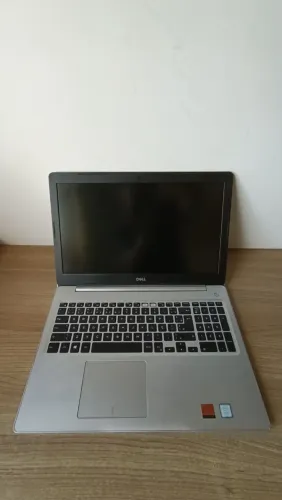 Dell Inspiron i7 8ª Ger | 8GB RAM | SSD + 1TB (Uso na tomada)