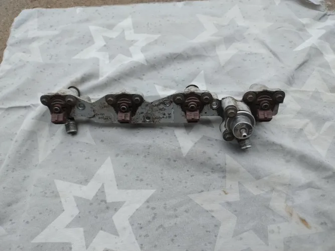 Flauta de Escort 1.8 16v (com bicos)