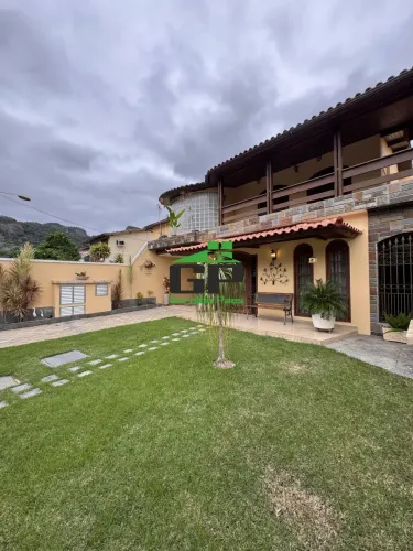 Casa duplex 4 suítes com piscina e churrasqueira a venda na Taquara