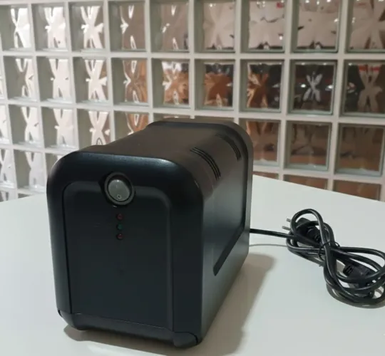 ESTABILIZADOR BIVOLT 500va/FUNCIONANDO/ENTREGO NA REGIÃO