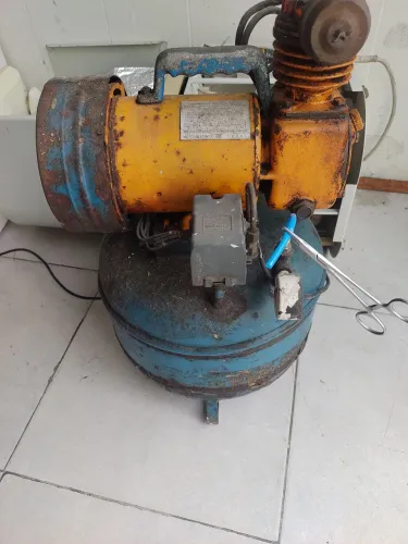 Compressor de ar - 30 litros 127v