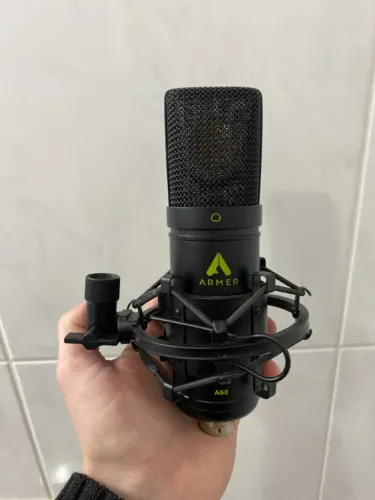 Microfone Condensador Armer A68 + Shockmount + Cabo XLR