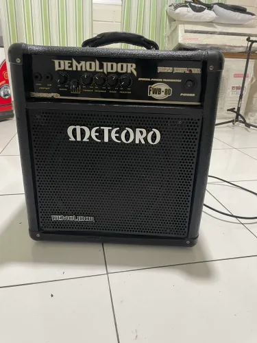 Amplificador contrabaixo 80w