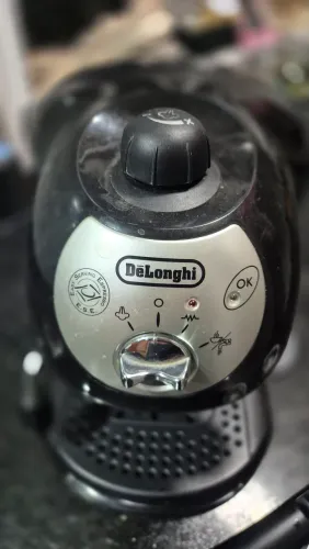 Cafeteira expresso Delonghi