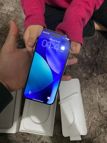 iPhone 17promax silver