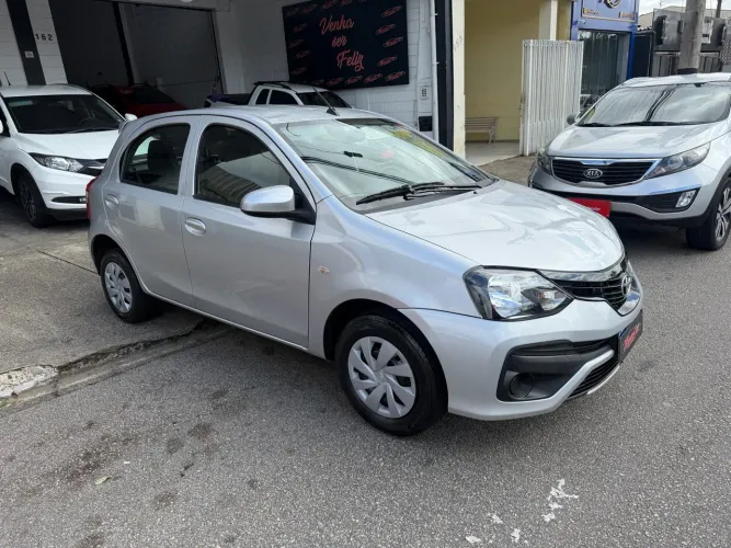 Toyota Etios X 1.3 Flex 16V 5P Mec. 2020