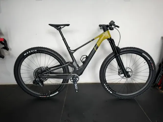 Scott Spark RC Edição Tuned - Zero Km | X01 AXS | Carbono