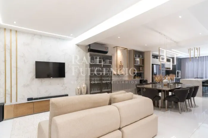 Sobrado no Condomínio Santana Residence com 03 suítes ao lado do Shopping Catuaí