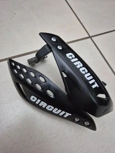Protetor de mão Circuit
