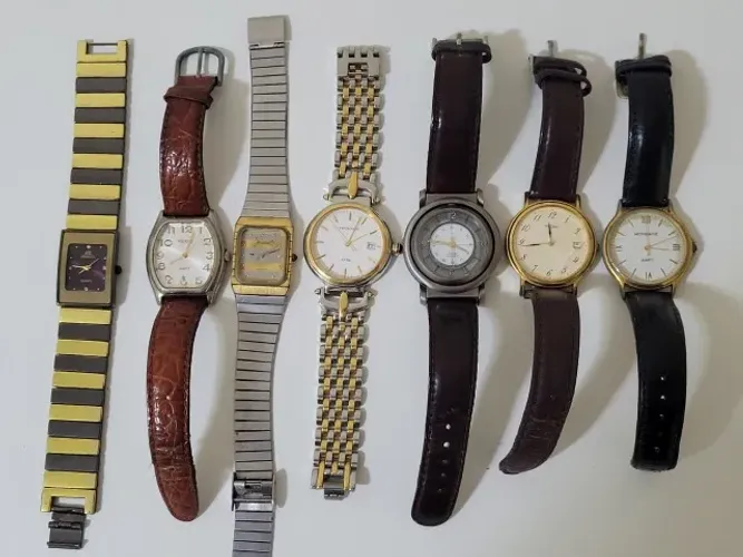 Lote com 7 Relógios (Seiko, Technos, Ansaldo, 2 Mondaine, Pisano, Denaco) + Caixa Brinde