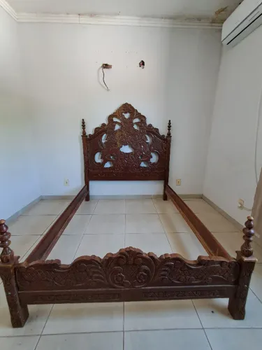 Cama Colonial
