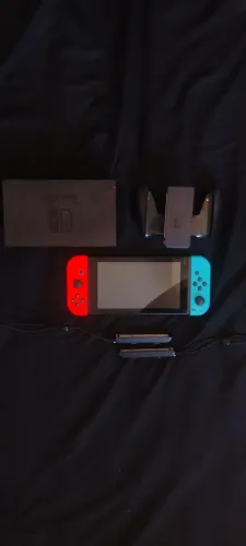 NINTENDO SWITCH V1 + JOGOS DIGITAIS (SEM RISCOS NA TELA E SEM DRIFT)