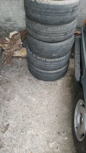 Pneu seminovo aro15