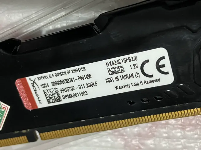 8 giga de memória gamer hypery novinha