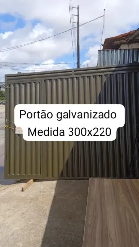 Portão de garagem em Metalon galvanizado