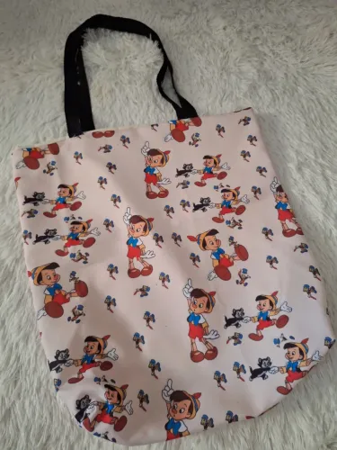 Bolsa Ecobag com estampa personagem Disney 