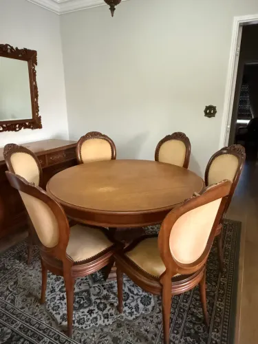Mesa de Jantar Clássica Redonda com 6 Cadeiras em Madeira Maciça