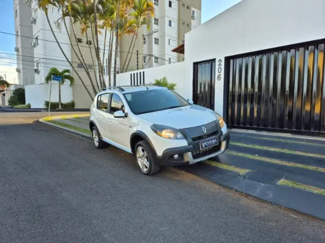 Renault Sandero Stepway Hi-power 1.6 8V 5P 2014