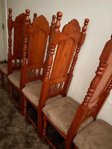 Cadeira de madeira jantar