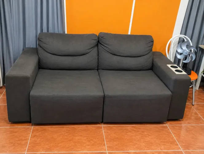 Sofá retrátil