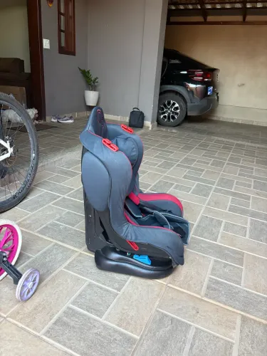 Cadeirinha infantil carro