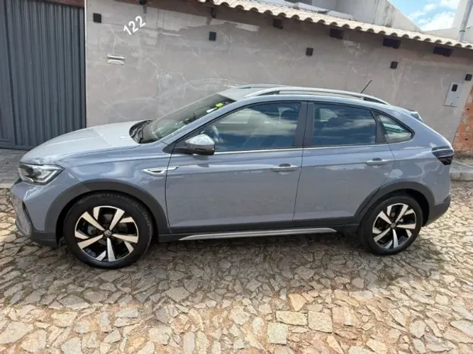 Volkswagen Nivus Highline 1.0 200 TSI Flex AUT 2021