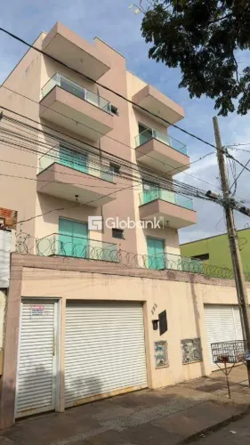 Apartamento 2 quartos para aluguel Major Prates 65m² Montes Claros MG