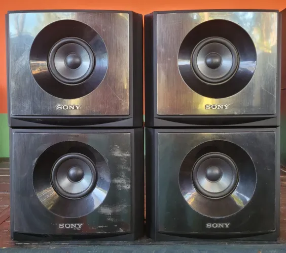 CAIXAS DE SOM SONY pequena