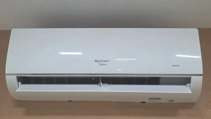 Vendo AR-CONDICIONADO INVERTER 12000 BTUs