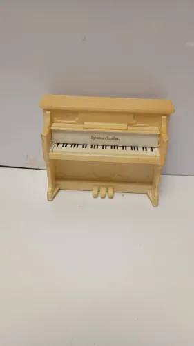 piano de brinquedo Sylvanian Families. 9x7 cm