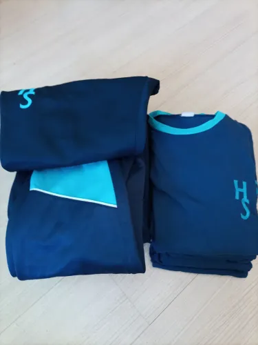 Lote Uniforme Colégio Hildegard Sondahl  16 Peças.