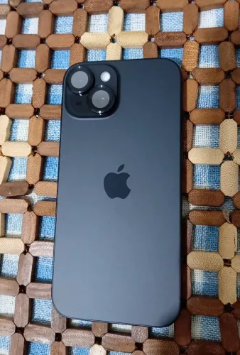iPhone 15 (excelente estado)