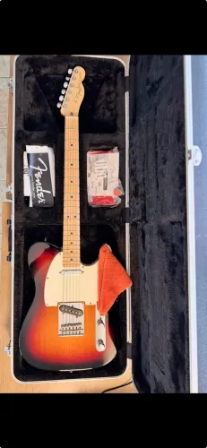 Fender Corona California Original + Case - Excelente NOVA!