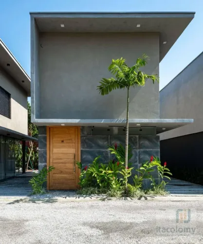 Casa à venda em condomínio fechado - Maresias - São Sebastião/SP