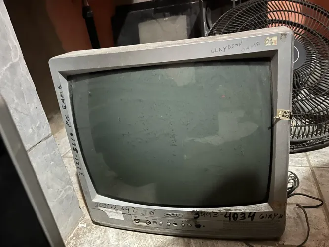 Tv 21 polegada