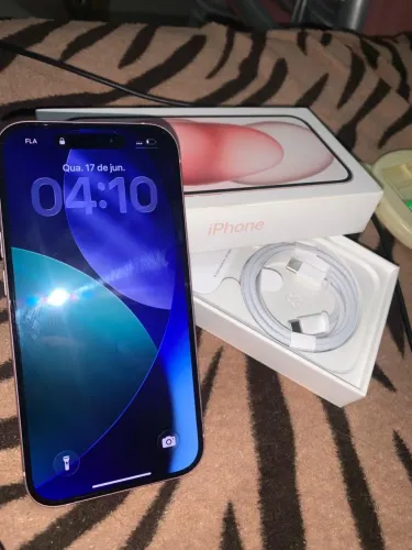 iPhone 15, 256GB (Impecável)