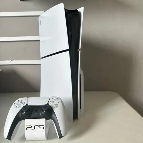 PS5 12.40 Desbloqueado | Impecável | Completo + Jogos Instalados a sua escolha.