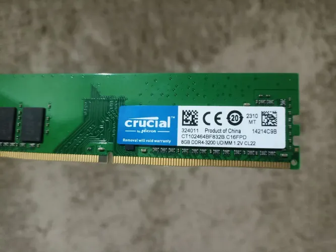 Memória RAM DDR4 8gb CRUCIAL 3200MHz