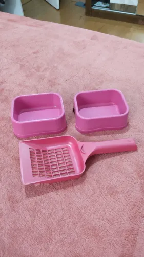 2 potes de ração com pá higiênica para caixa de gato