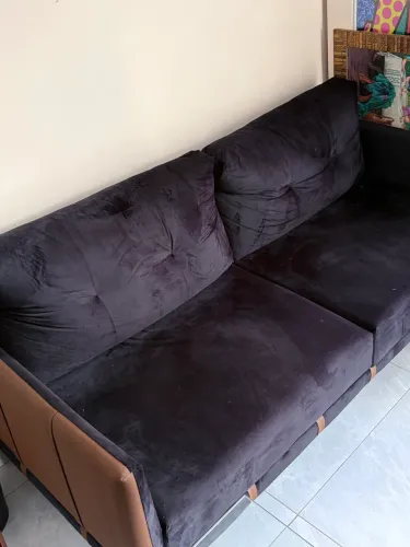 Sofá Living 3 Lugares 2Mt Madeira Veludo Preto Corino Caramel