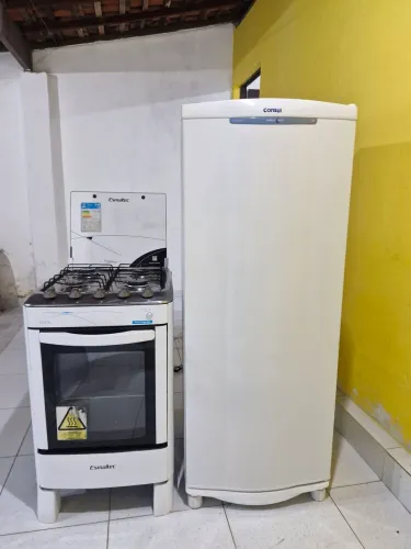 Geladeira consul Degelo seco + fogão de 4 bocas